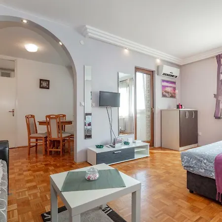 Apartament Gloria
